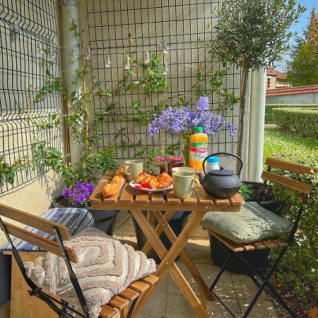 La Voulzie Appartement - Proche Centre Avec Parking Prive Provins Buitenkant foto