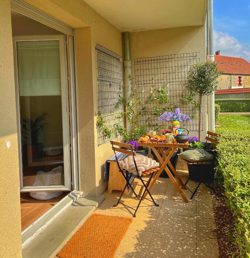 La Voulzie Appartement - Proche Centre Avec Parking Prive Provins Buitenkant foto